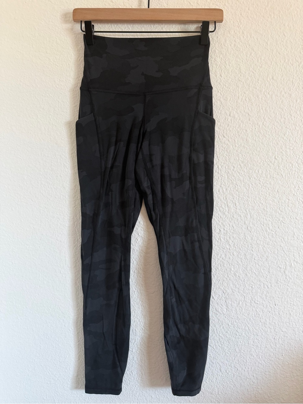 lululemon athletica high-rise black camo leggings